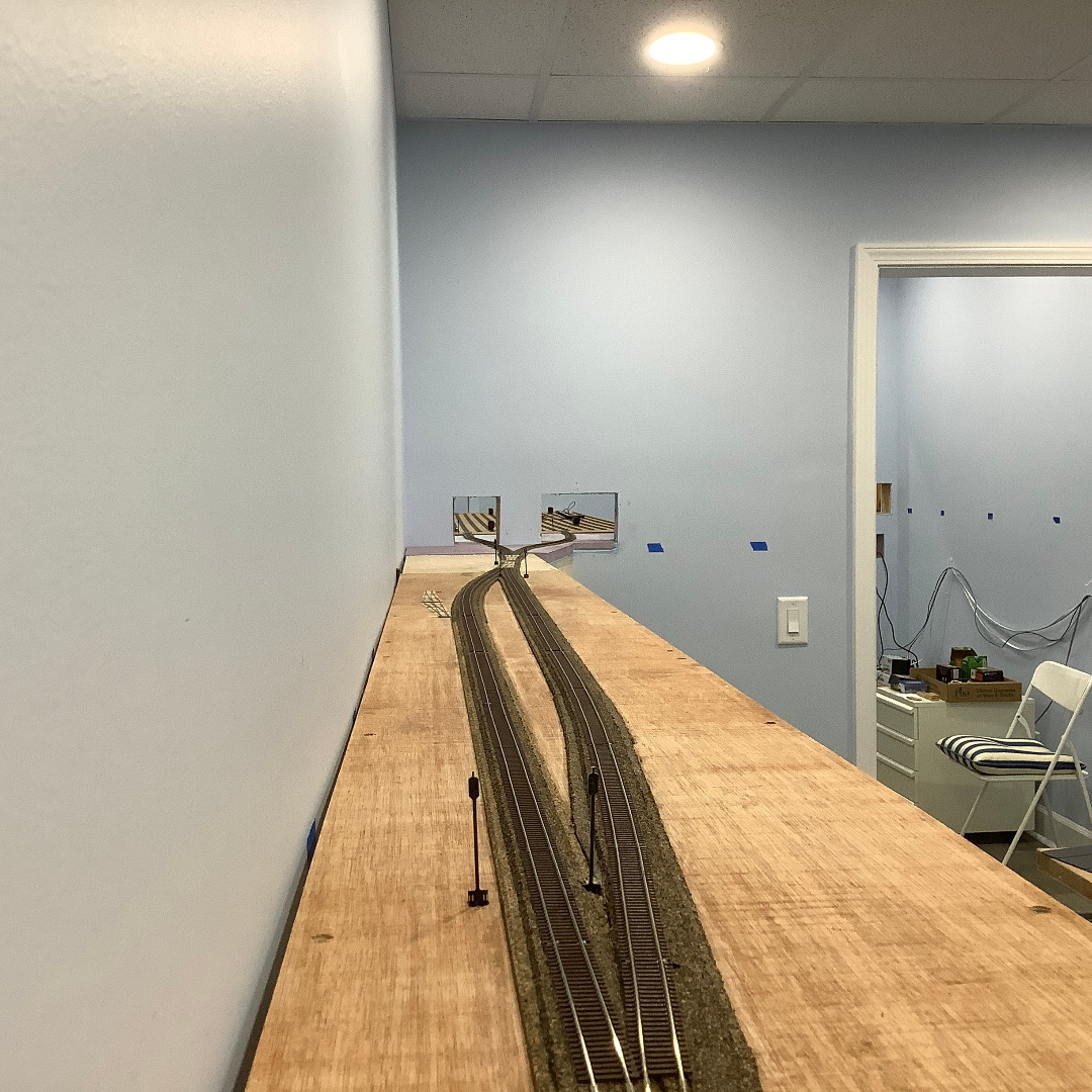 resized_Room-2-looking-north-to-staging-table-entrance.jpg